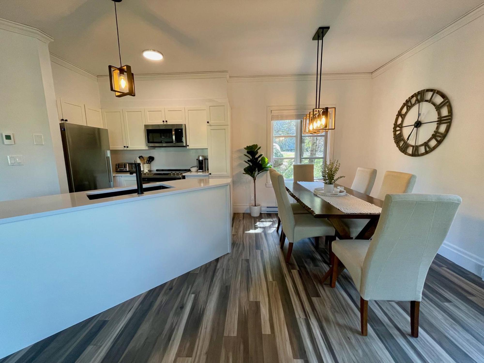 モントランブランLe Plateau East By Tremblant Vacationsアパートメント エクステリア 写真